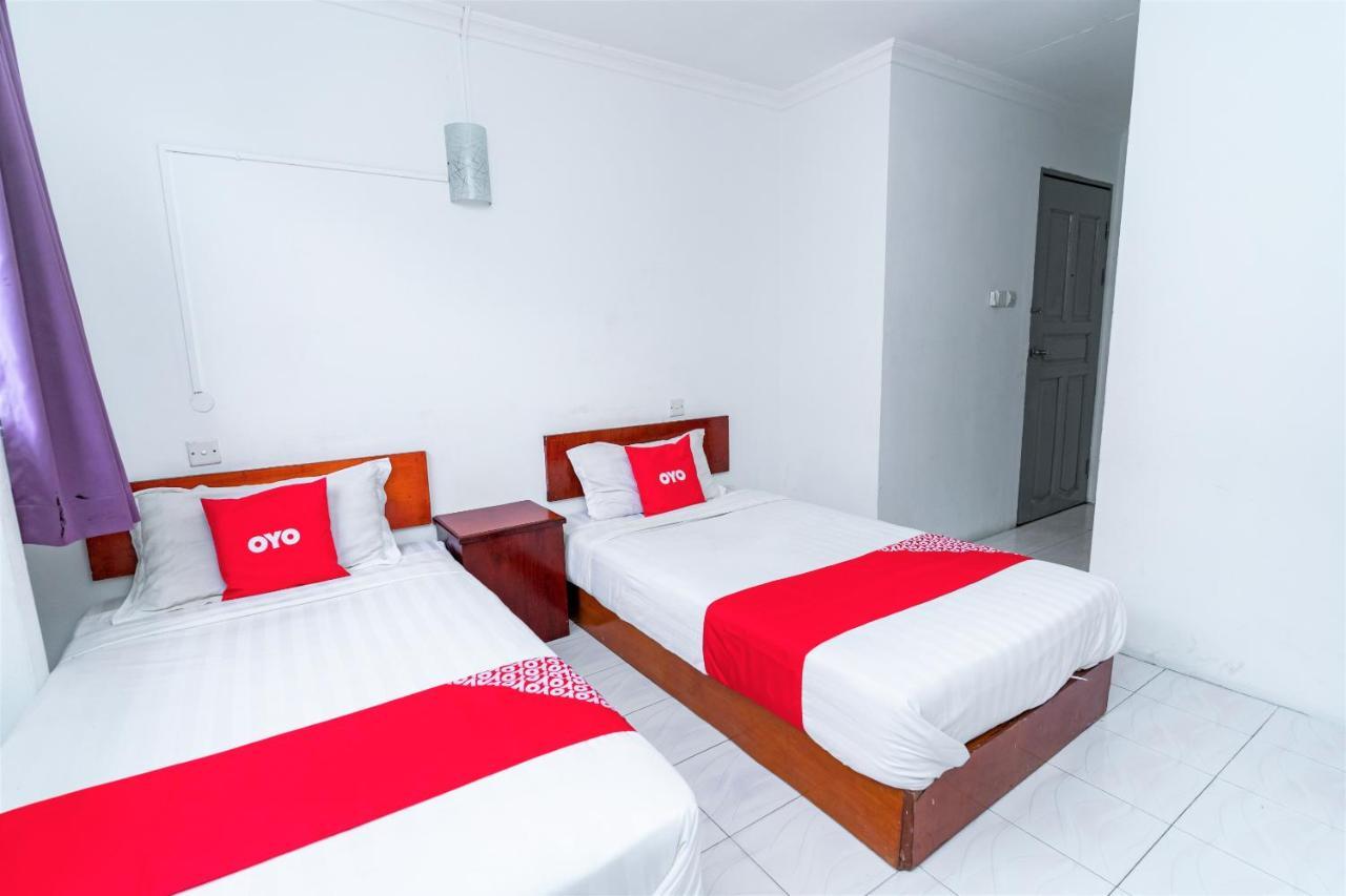Oyo 90185 168 Inn Bintulu Exterior photo